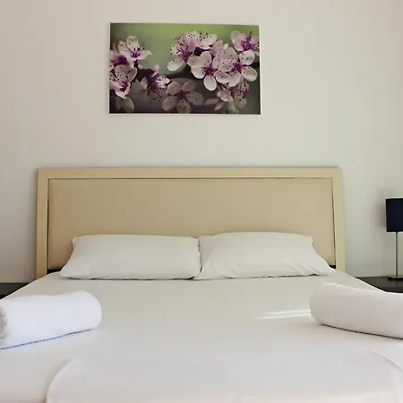 Sunny Apartment Sarande