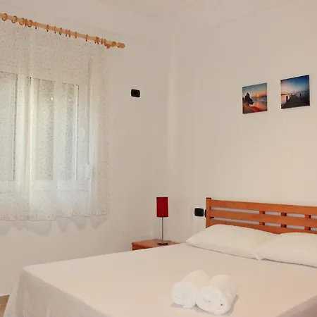 Sunny Apartment Sarande