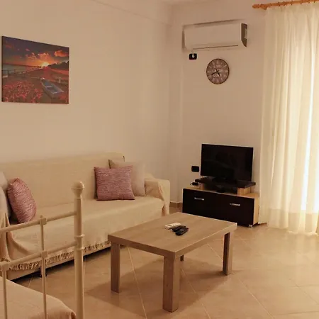 Sunny Apartment *
