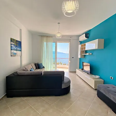 Sunny Apartment Sarande