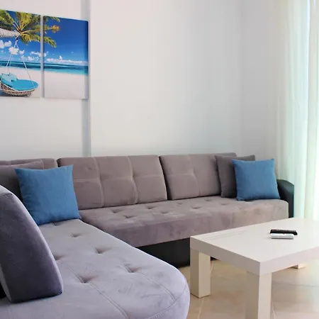 Sunny Apartment Sarande