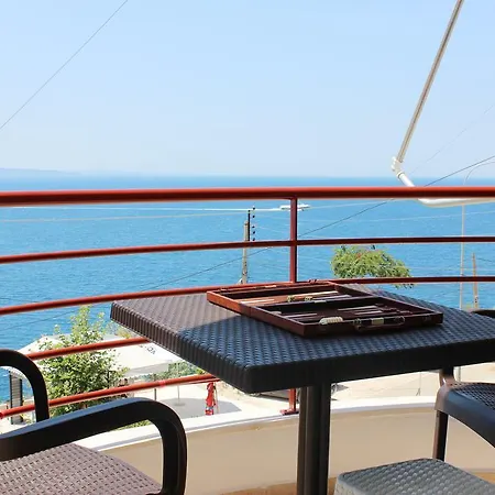 Sunny Apartment Sarande